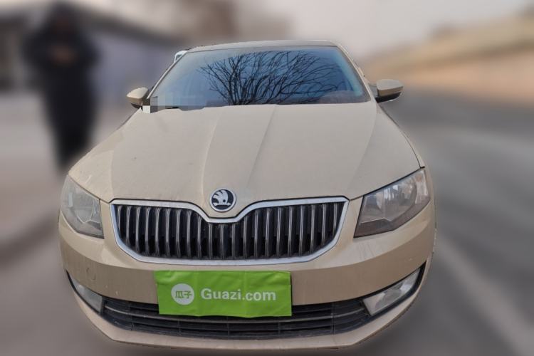 Used Skoda Octavia 2015 1.6L Manual Yijun Edition Front