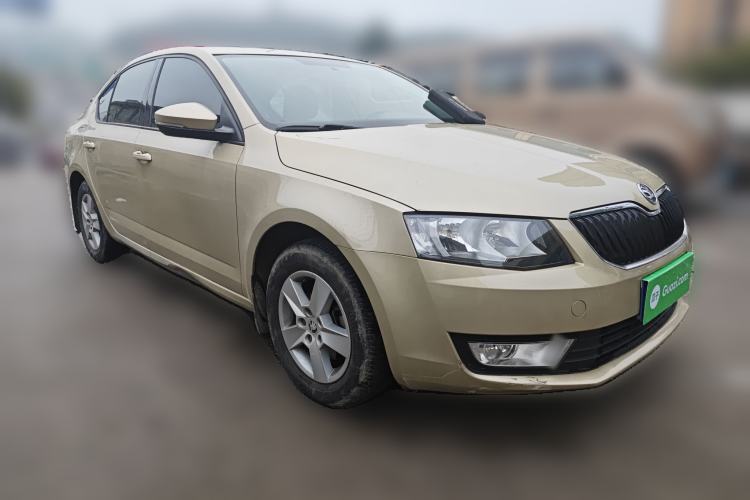 Used Skoda Octavia 2015 1.4TSI DSG Eado Edition Front Right 45 Deg