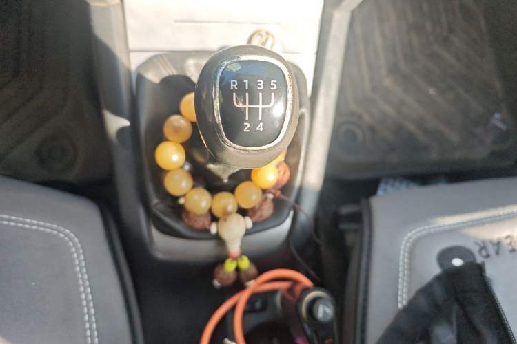 Used Skoda Octavia 2015 Classic Model 1.6L Manual Yijie Edition Gear Lever