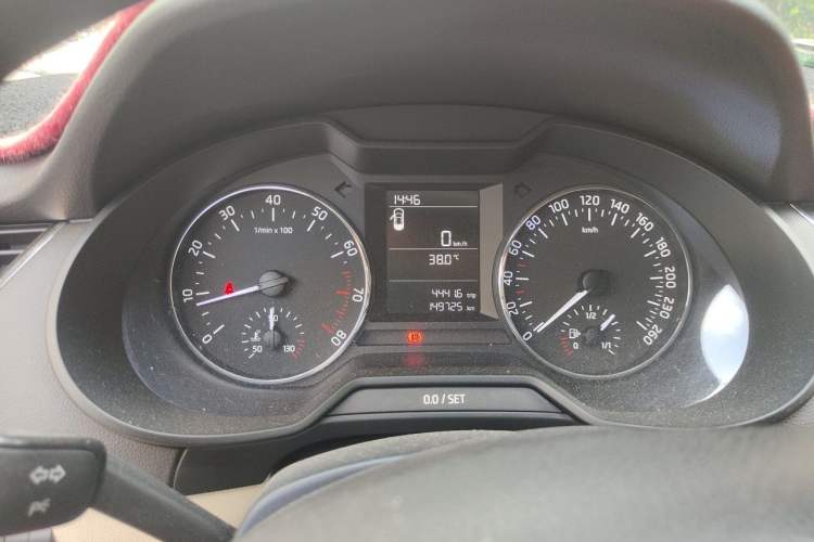 Used Skoda Octavia 2015 1.6L Manual Yijie Edition Instrument Cluster