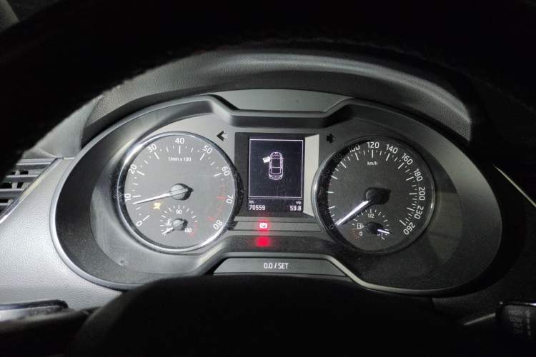 Used Skoda Octavia 2015 1.6L Automatic Yijie Edition Instrument Cluster