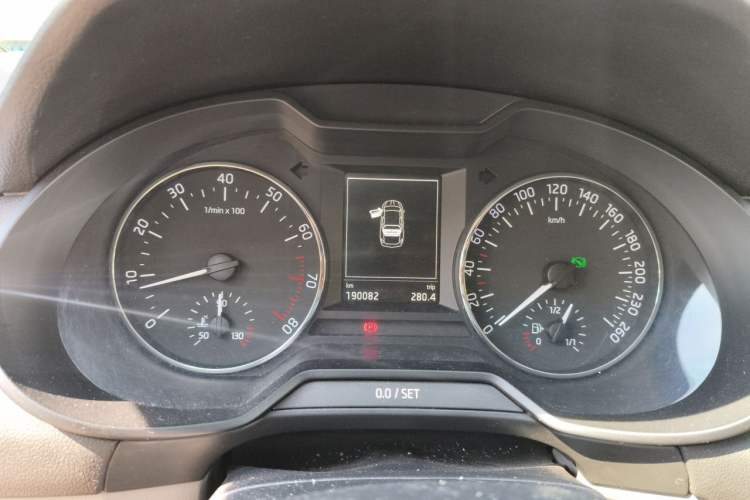 Used Skoda Octavia 2015 1.6L Automatic Yijun Edition Instrument Cluster