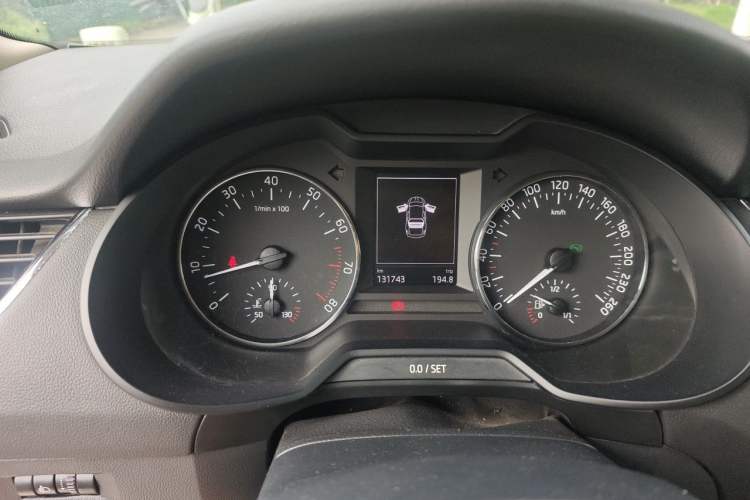 Used Skoda Octavia 2015 1.6L Automatic Yijun Edition Instrument Cluster