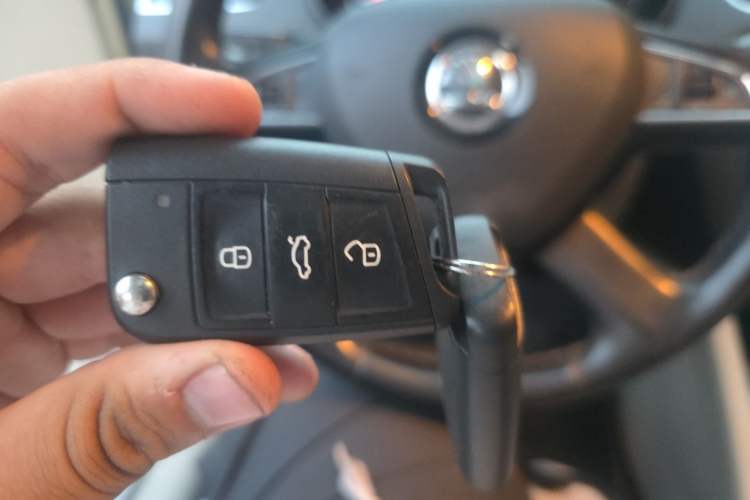 Used Skoda Octavia 2015 1.4TSI DSG Yijun Edition Interior 1