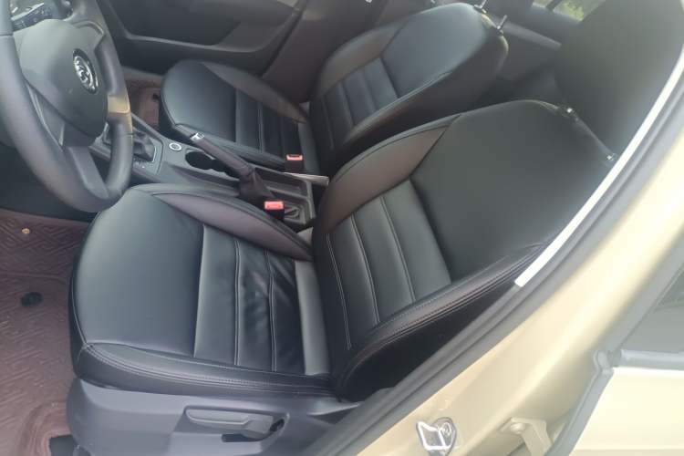 Used Skoda Octavia 2015 1.6L Automatic Eado Edition Left Front Seat
