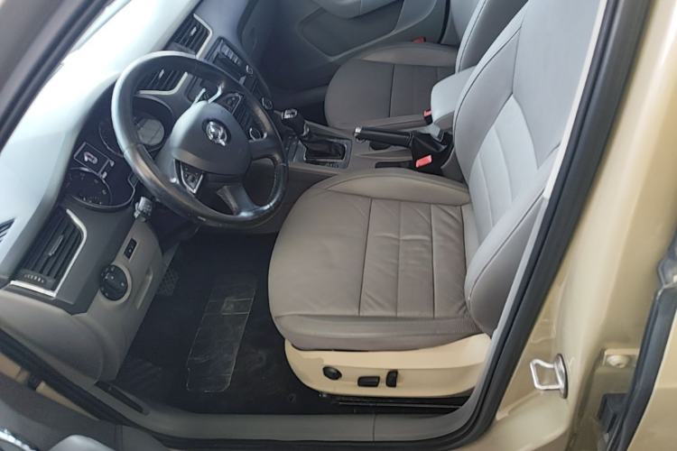 Used Skoda Octavia 2015 1.6L Automatic Yijun Edition Left Front Seat