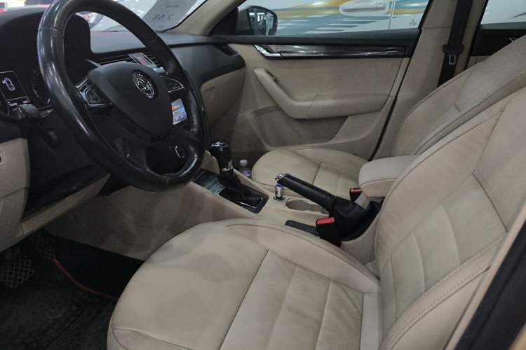 Used Skoda Octavia 2015 1.4TSI DSG Yijun Edition Left Front Seat