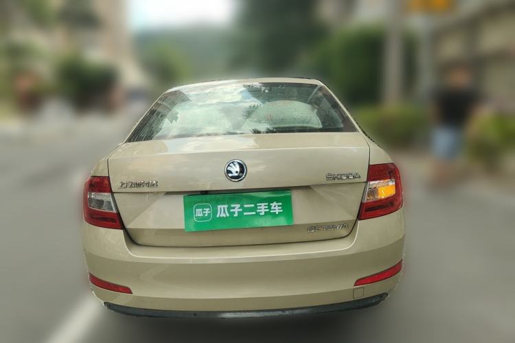 Used Skoda Octavia 2015 1.6L Manual Yijie Edition Rear