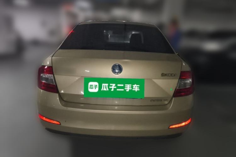 Used Skoda Octavia 2015 1.6L Automatic Yijie Edition Rear