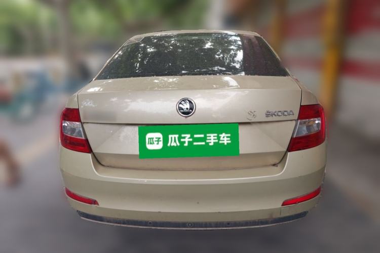 Used Skoda Octavia 2015 1.6L Automatic Yijie Edition Rear