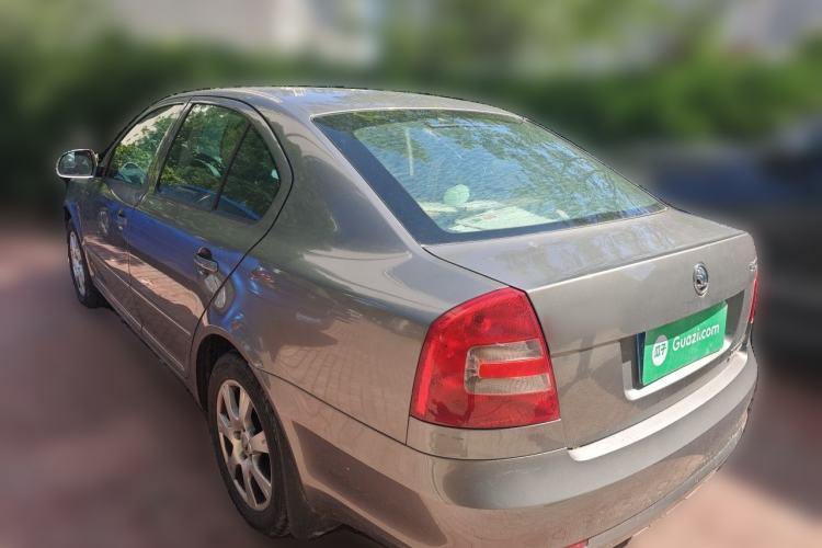 Used Skoda Octavia 2015 Classic Model 1.6L Manual Yijie Edition Rear Left 45 Deg