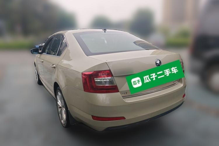 Used Skoda Octavia 2015 1.4TSI DSG Yijun Edition Rear Left 45 Deg