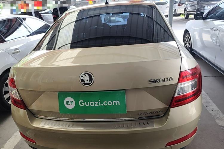 Used Skoda Octavia 2015 1.6L Automatic Yijun Edition Rear