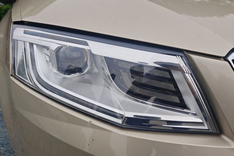 Used Skoda Octavia 2015 1.4TSI DSG Yijun Edition Right Front Headlight