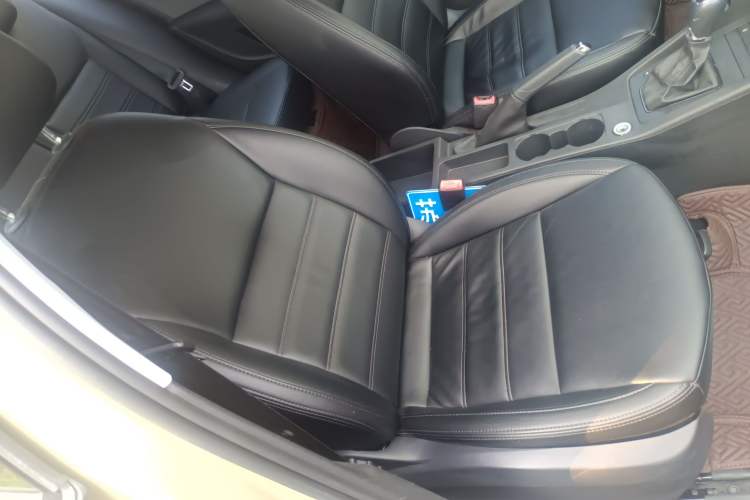Used Skoda Octavia 2015 1.6L Automatic Eado Edition Right Front Seat