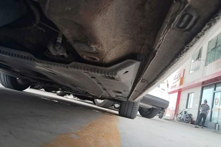 Used Skoda Octavia 2015 1.6L Automatic Yijie Edition Right Side Sill