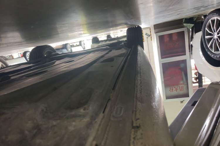 Used Skoda Octavia 2015 1.6L Automatic Yijun Edition Right Side Sill