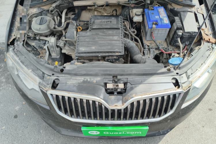 Used Skoda Octavia 2016 1.6L Manual Trend Edition Engine Bay