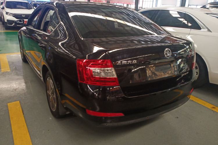Used Skoda Octavia 2016 1.6L Automatic Chuanxing Edition Exterior 2