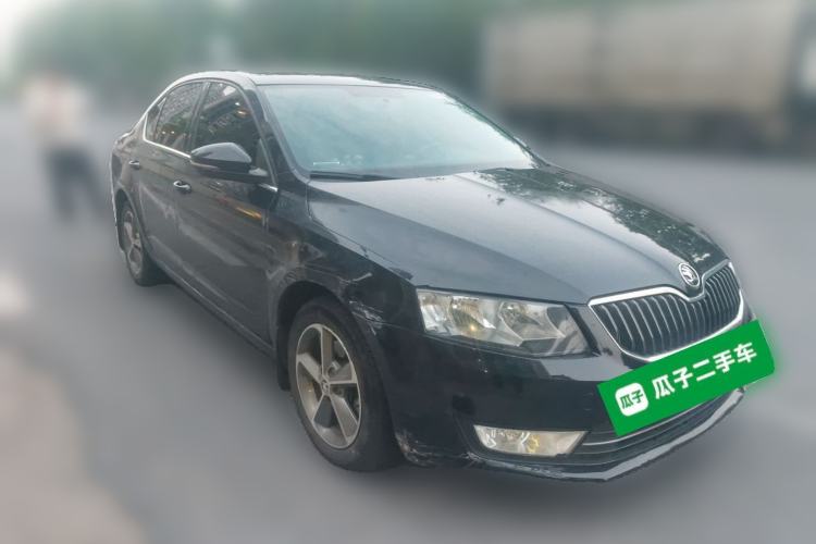 Used Skoda Octavia 2016 1.6L Automatic Smart Drive Edition Front Right 45 Deg