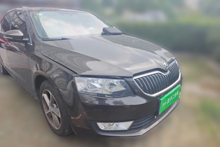 Used Skoda Octavia 2016 1.6L Manual Trend Edition Front Right 45 Deg