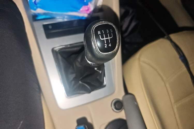 Used Skoda Octavia 2016 1.6L Manual Trend Edition Gear Lever