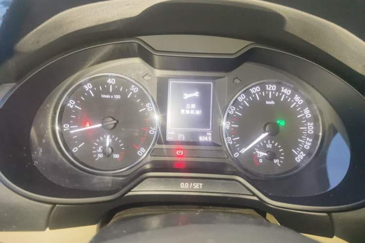 Used Skoda Octavia 2016 1.6L Automatic Smart Drive Edition Instrument Cluster