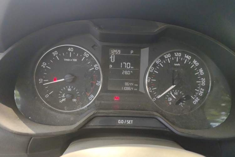 Used Skoda Octavia 2016 1.6L Automatic Chuanxing Edition Instrument Cluster