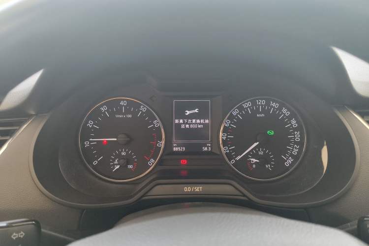 Used Skoda Octavia 2016 TSI280 DSG Smart Drive Edition Instrument Cluster