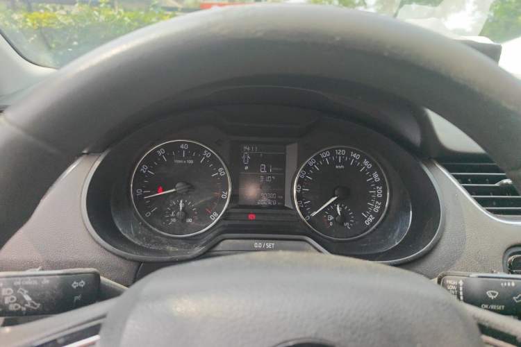 Used Skoda Octavia 2016 1.6L Manual Trend Edition Instrument Cluster