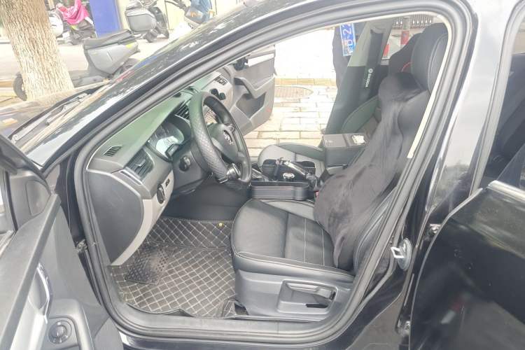 Used Skoda Octavia 2016 1.6L Automatic Chuanxing Edition Left Front Seat