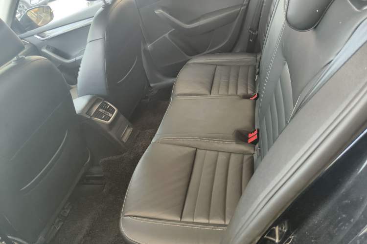 Used Skoda Octavia 2016 TSI280 DSG Smart Drive Edition Left Rear Seat