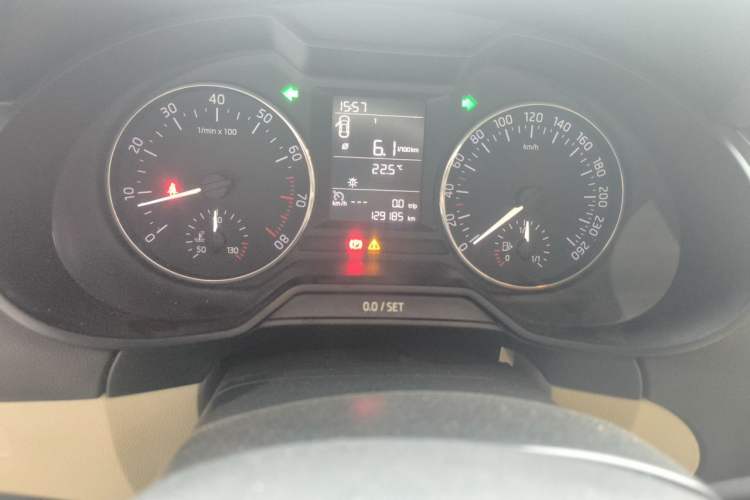 Used Skoda Octavia 2016 1.6L Manual Trend Edition Odometer Close Up