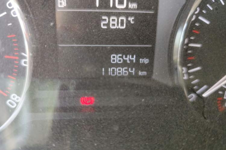 Used Skoda Octavia 2016 1.6L Automatic Chuanxing Edition Odometer Close Up