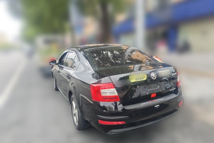 Used Skoda Octavia 2016 1.6L Automatic Chuanxing Edition Rear Left 45 Deg