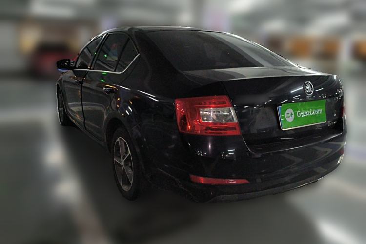 Used Skoda Octavia 2016 1.6L Automatic Chuanxing Edition Rear Left 45 Deg