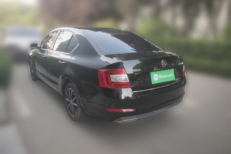 Used Skoda Octavia 2016 1.6L Automatic Chuanxing Edition Rear Left 45 Deg