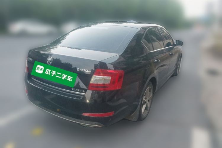 Used Skoda Octavia 2016 1.6L Automatic Smart Drive Edition Rear Right 45 Deg