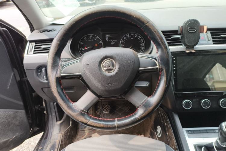 Used Skoda Octavia 2016 1.6L Manual Trend Edition Steering Wheel