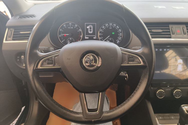 Used Skoda Octavia 2016 TSI280 DSG Smart Drive Edition Steering Wheel