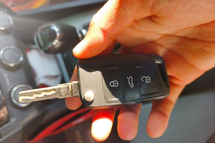 Used Skoda Octavia 2016 1.6L Automatic Chuanxing Edition Vehicle Key