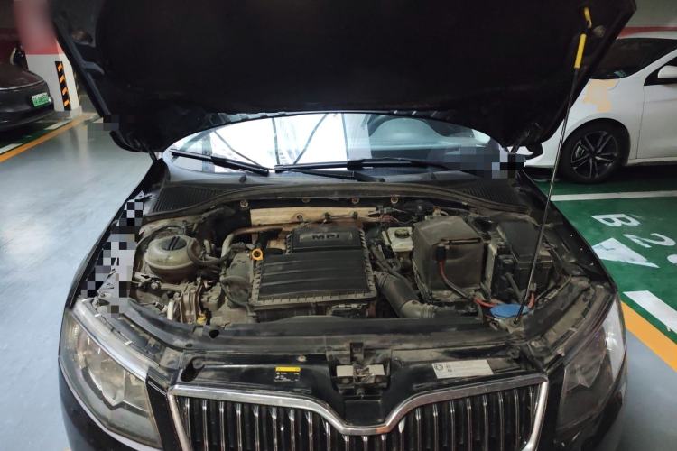 Used Skoda Octavia 2016 1.6L Manual Smart Drive Version Engine Bay