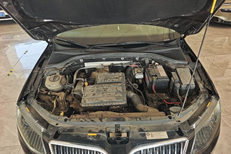 Used Skoda Octavia 2016 1.6L Manual Smart Drive Version Engine Bay