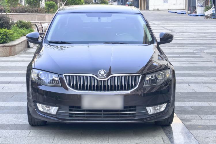 Used Skoda Octavia 2016 1.6L Manual Smart Drive Version Exterior 1