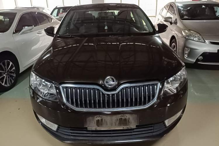 Used Skoda Octavia 2016 1.6L Automatic Chuanxing Edition Front