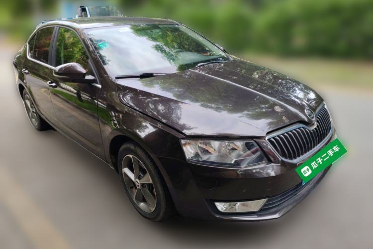 Used Skoda Octavia 2016 1.6L Manual Trend Edition Front Right 45 Deg