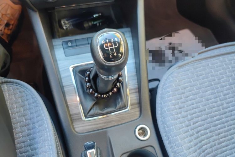 Used Skoda Octavia 2016 1.6L Manual Smart Drive Version Gear Lever
