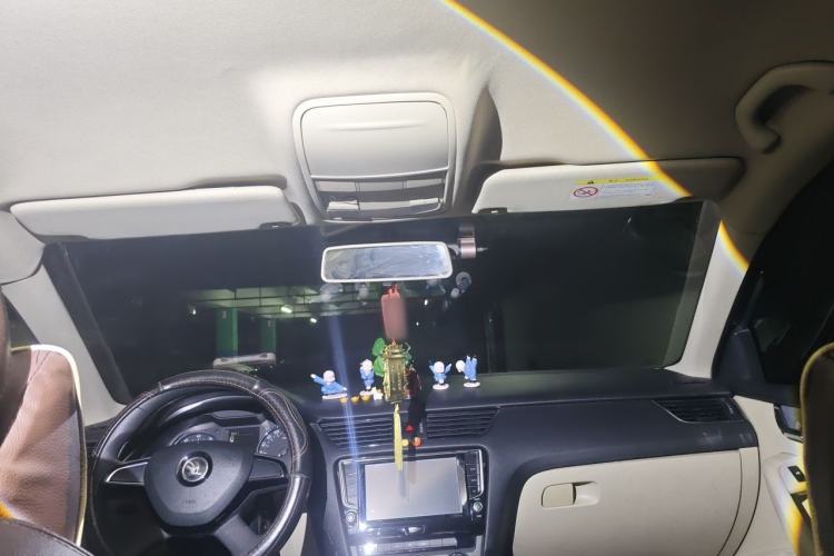 Used Skoda Octavia 2016 1.6L Automatic Chuanxing Edition Headliner