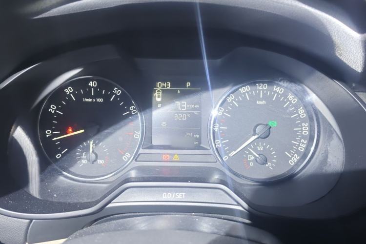 Used Skoda Octavia 2016 1.6L Automatic Chuanxing Edition Instrument Cluster