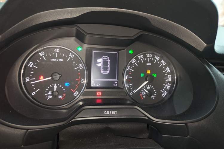 Used Skoda Octavia 2016 1.6L Automatic Smart Drive Edition Instrument Cluster